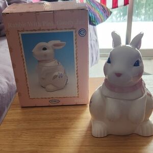 2002 Young's Inc RABBIT w/PINK GOODY JAR Flowers Easter Spring Gift